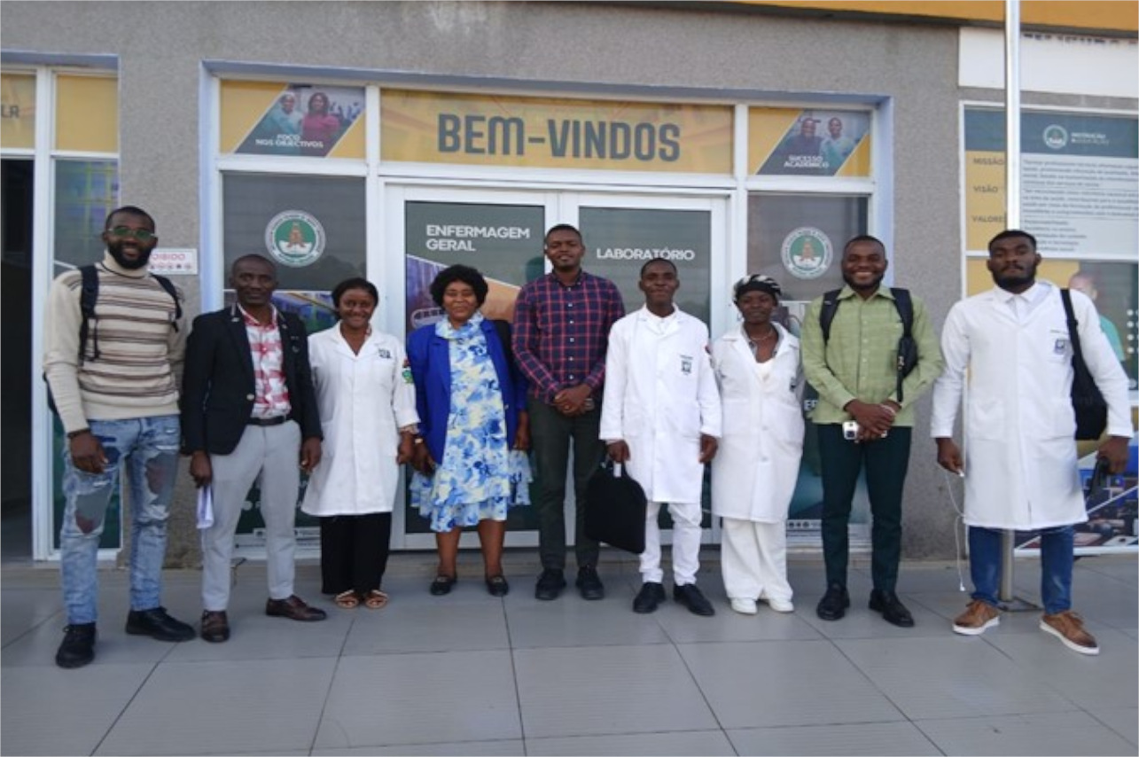 ESTUDANTES DE MEDICINA VETERINÁRIA PROMOVEM PALESTRAS